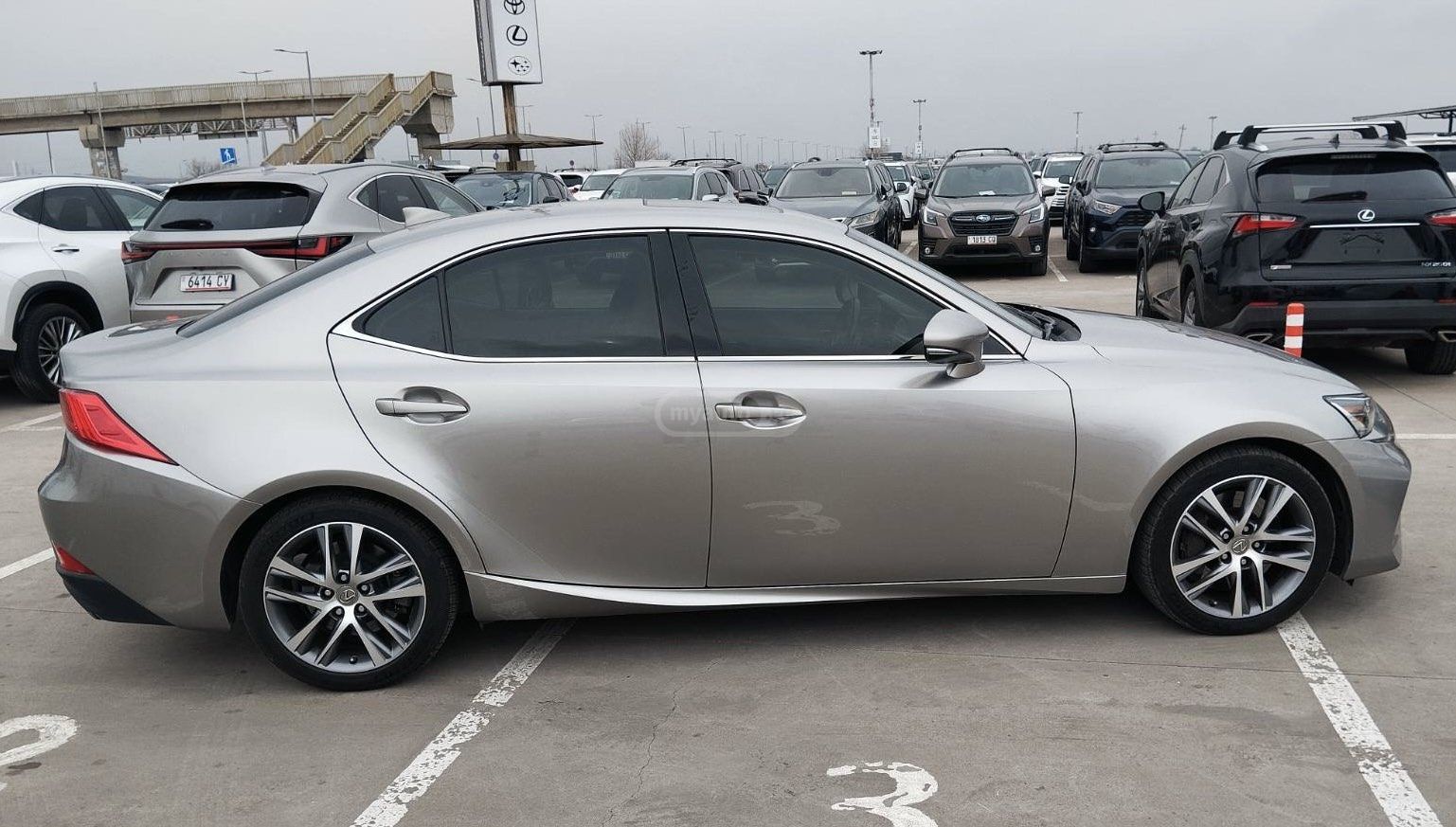 Lexus IS 300 - фото 7