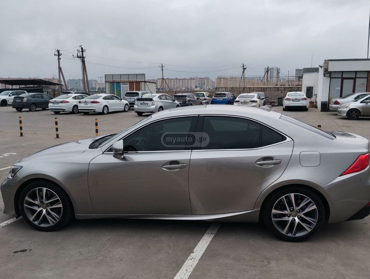 Lexus IS 300 - фото 8
