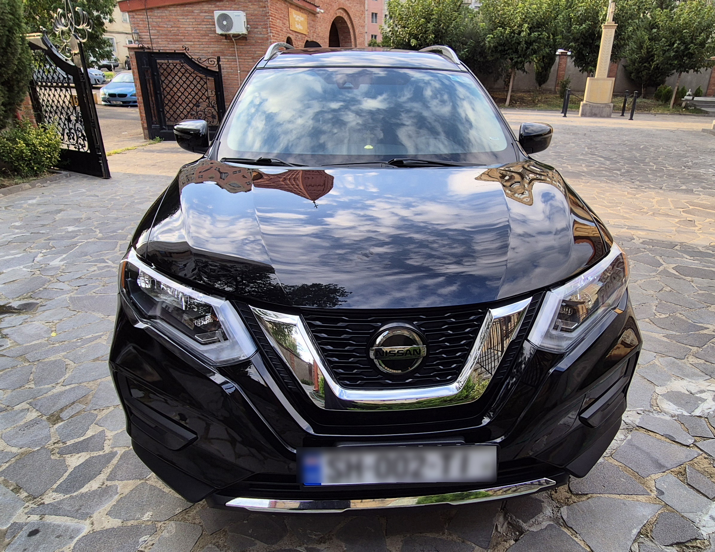 Nissan Rogue - фото 2