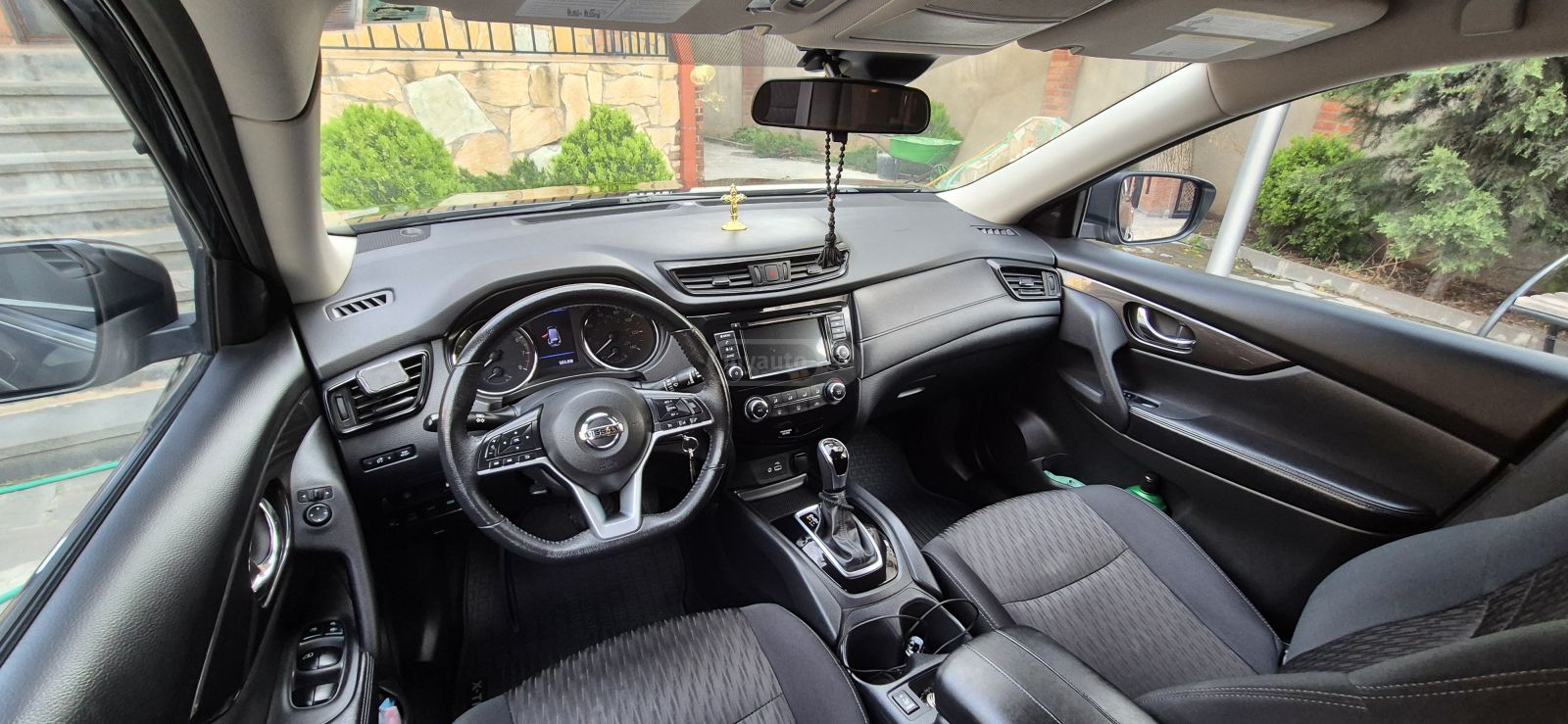 Nissan Rogue - фото 5