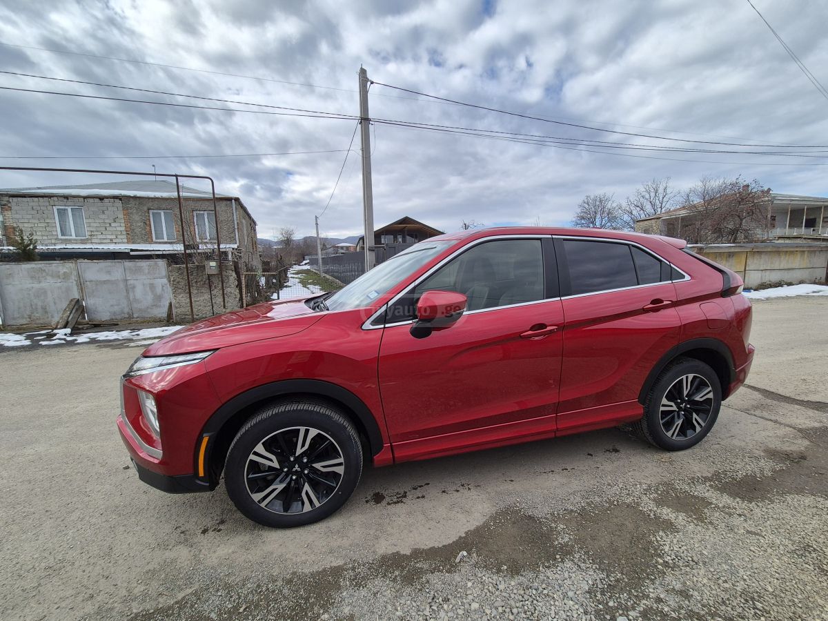 Mitsubishi Eclipse Cross SEL 2024 — миниатюра 3