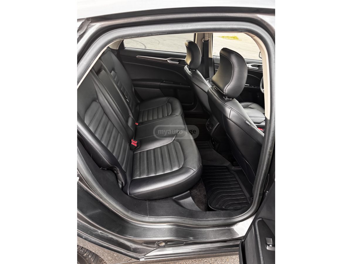 Ford Fusion - фото 11