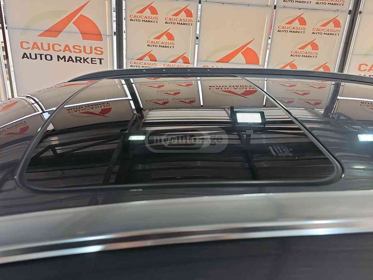 Lexus UX 250 h - фото 9