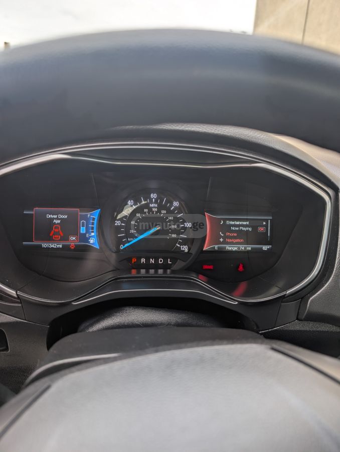 Ford Fusion - фото 10