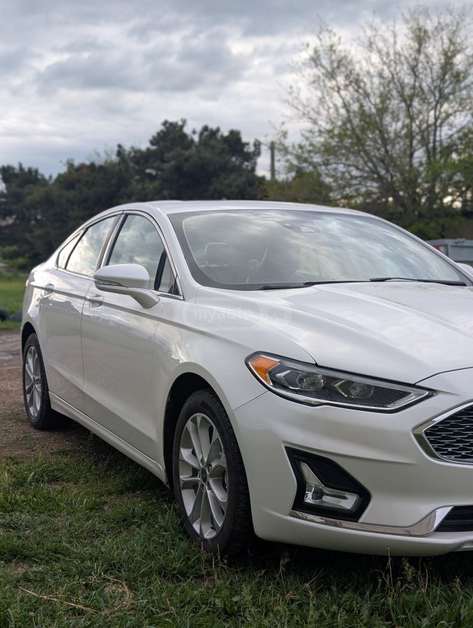 Ford Fusion - фото 2