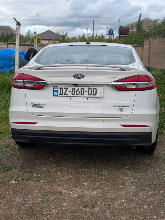Ford Fusion - фото 5