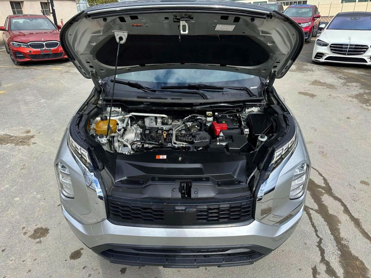 Mitsubishi Outlander - фото 9