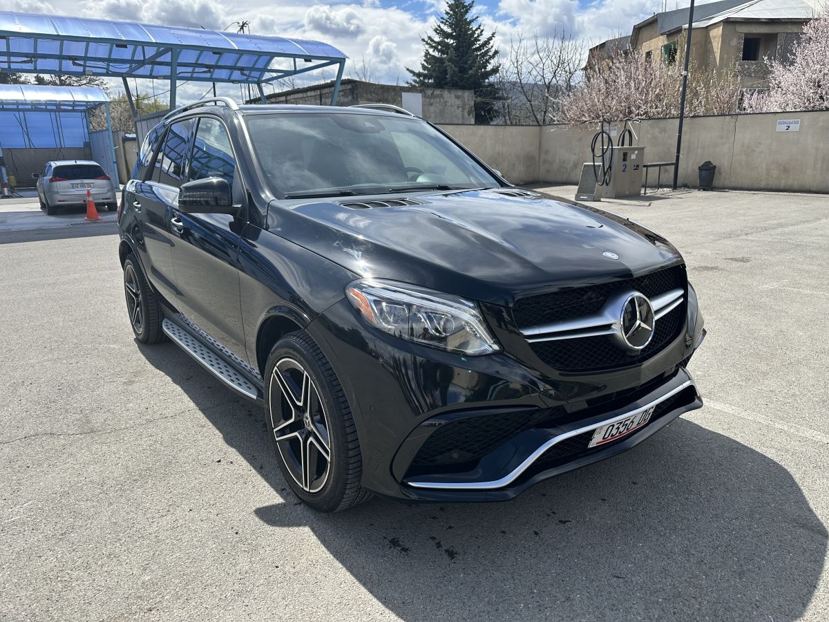 Mercedes-Benz GLE 350 - фото 1