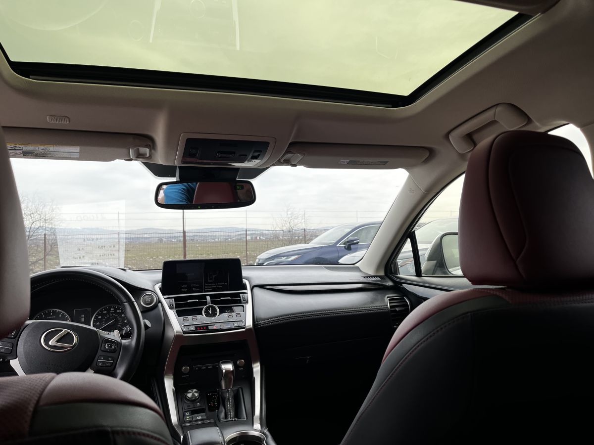 Lexus NX 300 - фото 11