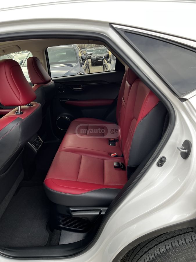 Lexus NX 300 - фото 12