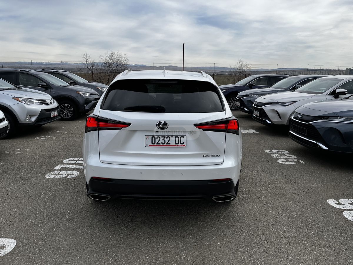 Lexus NX 300 - фото 4