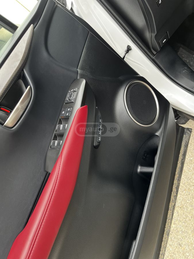 Lexus NX 300 - фото 7