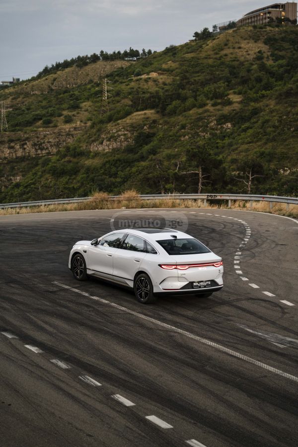 BYD Qin L 2026 — миниатюра 10