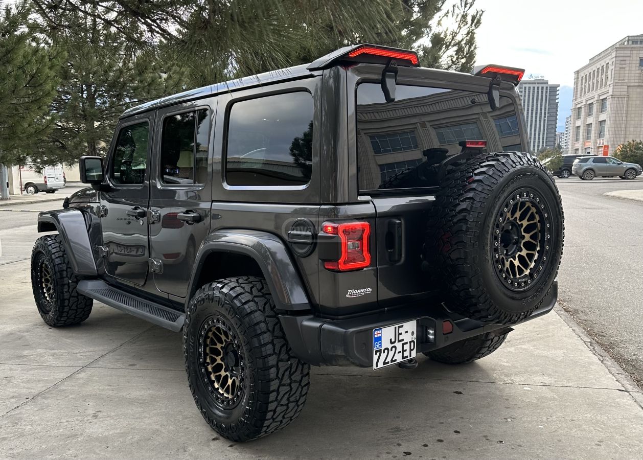 Jeep Wrangler - фото 3