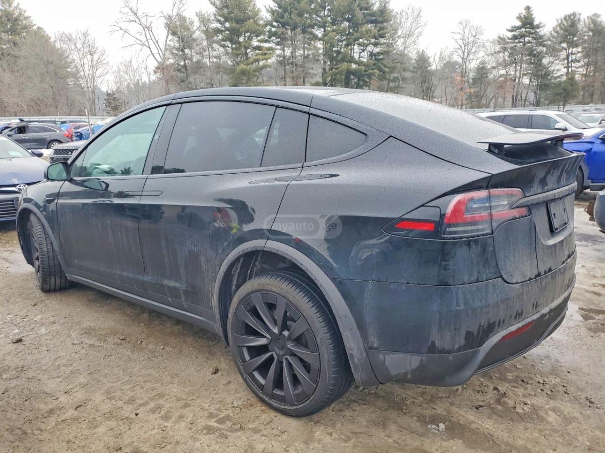 Tesla Model X - фото 2