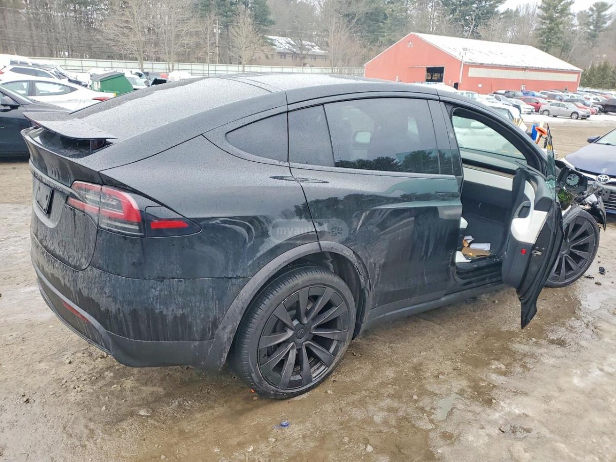 Tesla Model X - фото 3