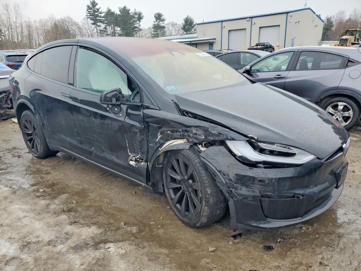 Tesla Model X - фото 4