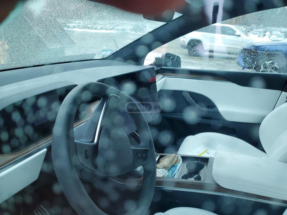 Tesla Model X - фото 9