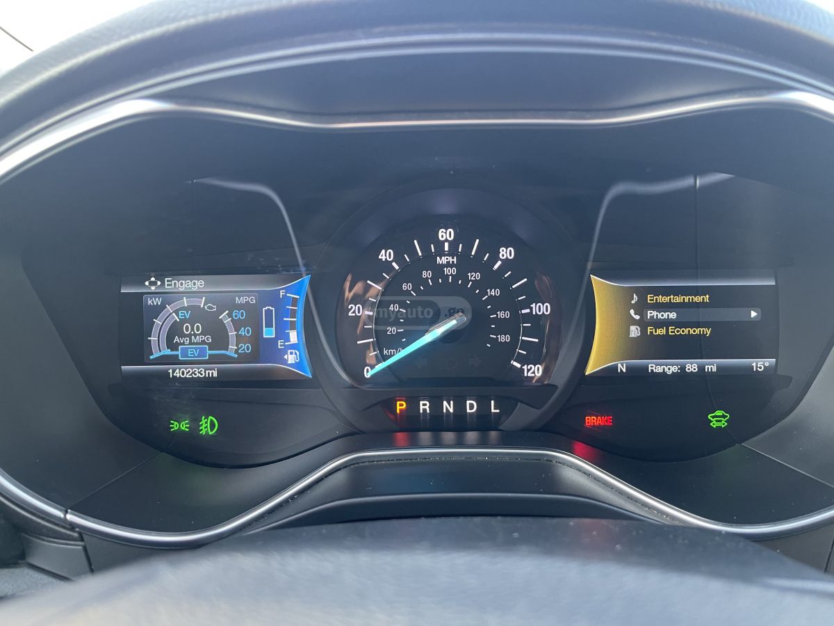 Ford Fusion - фото 11