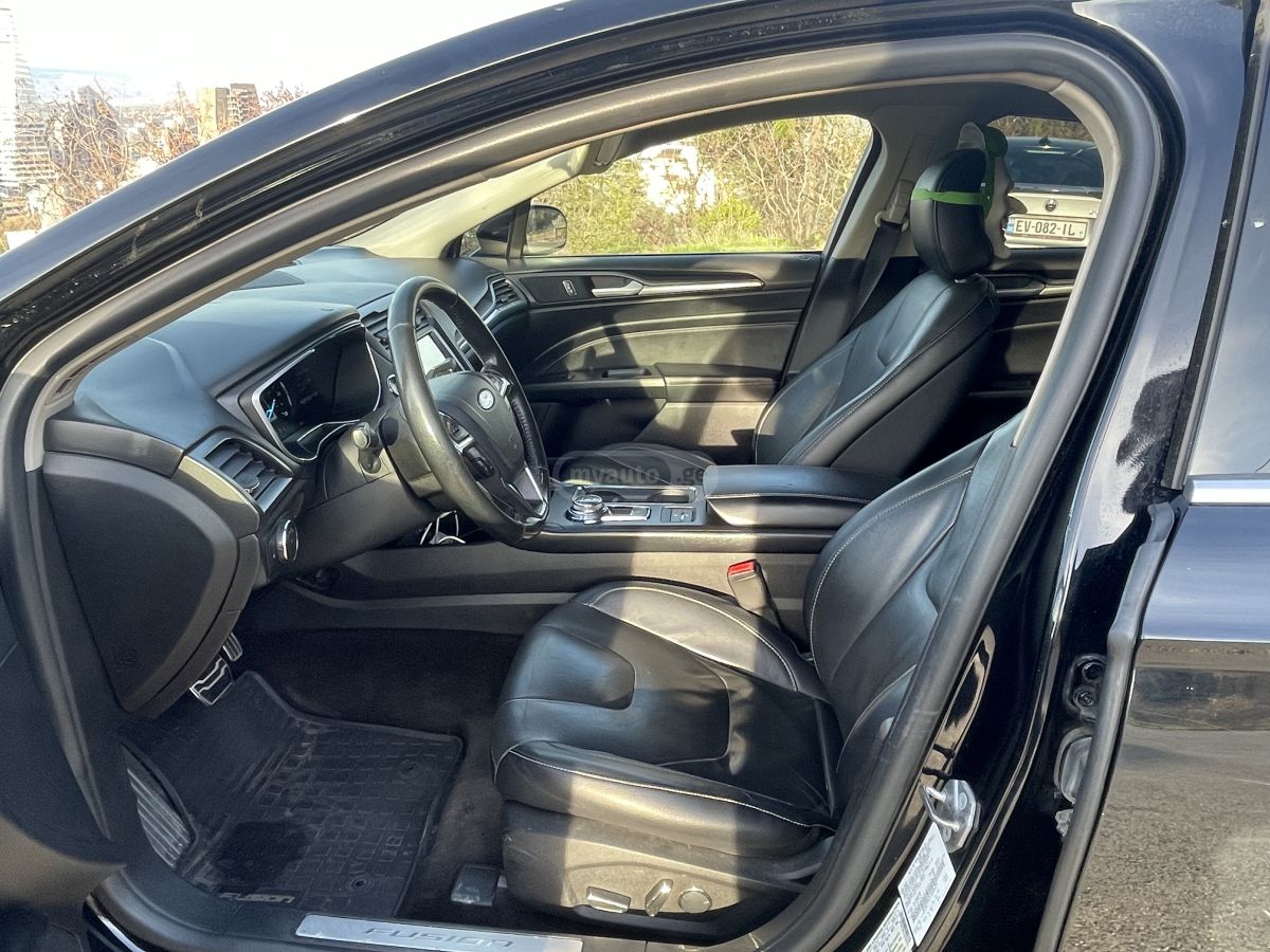 Ford Fusion - фото 8