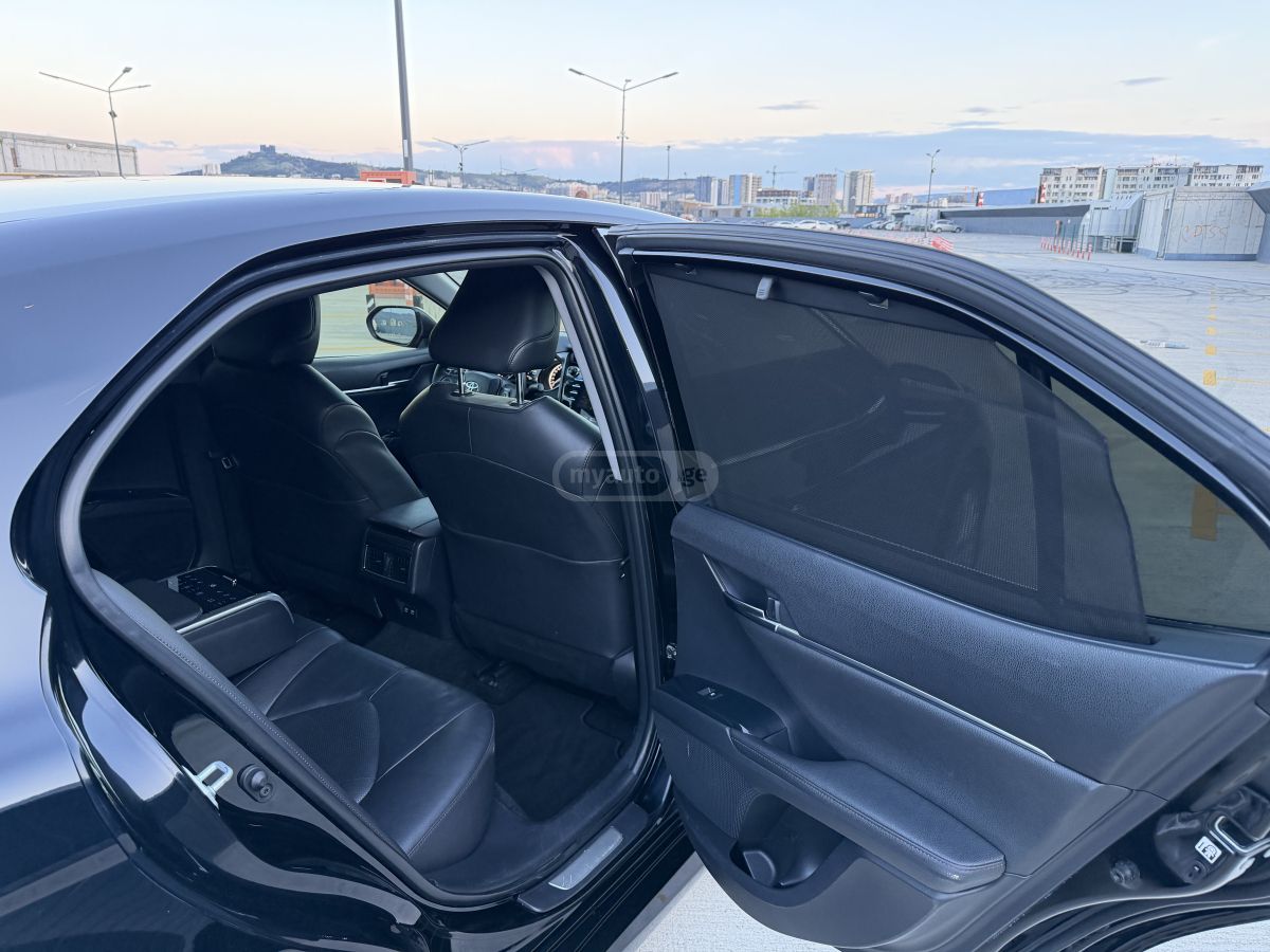 Toyota Camry - фото 9