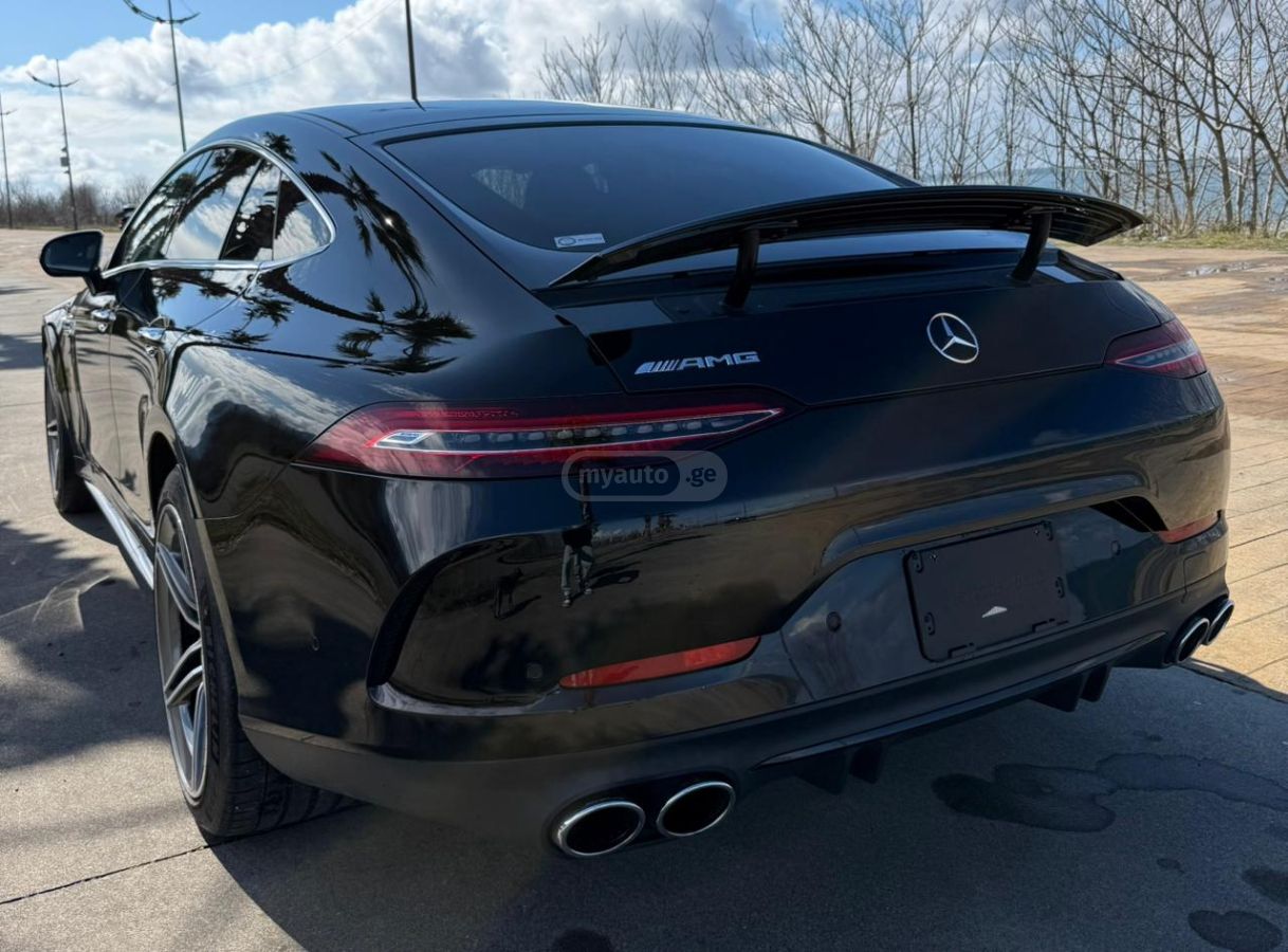 Mercedes-Benz AMG GT - фото 1