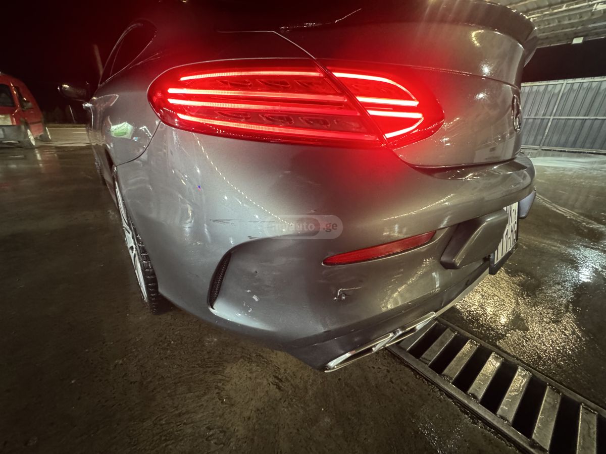 Mercedes-Benz C 300 - фото 3