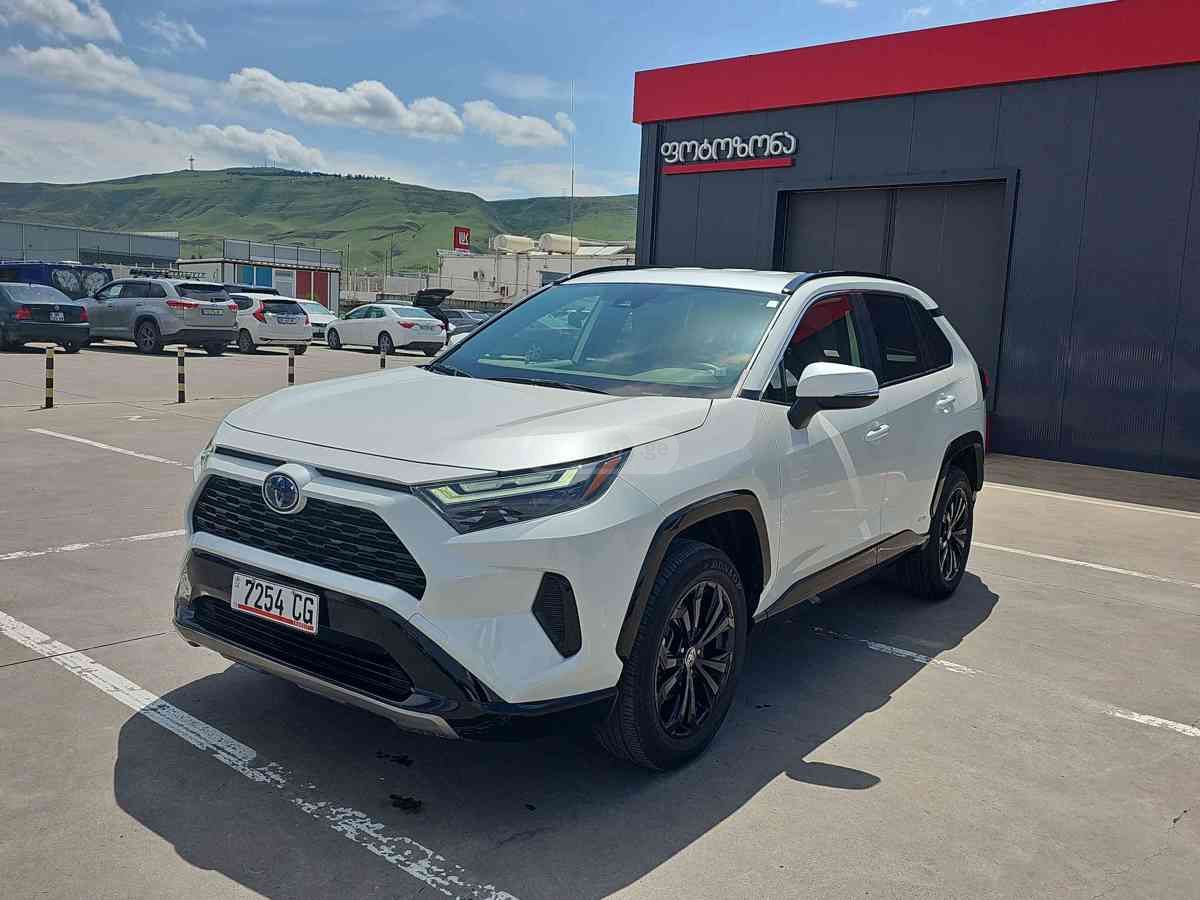 Toyota Toyota RAV4 — миниатюра 1