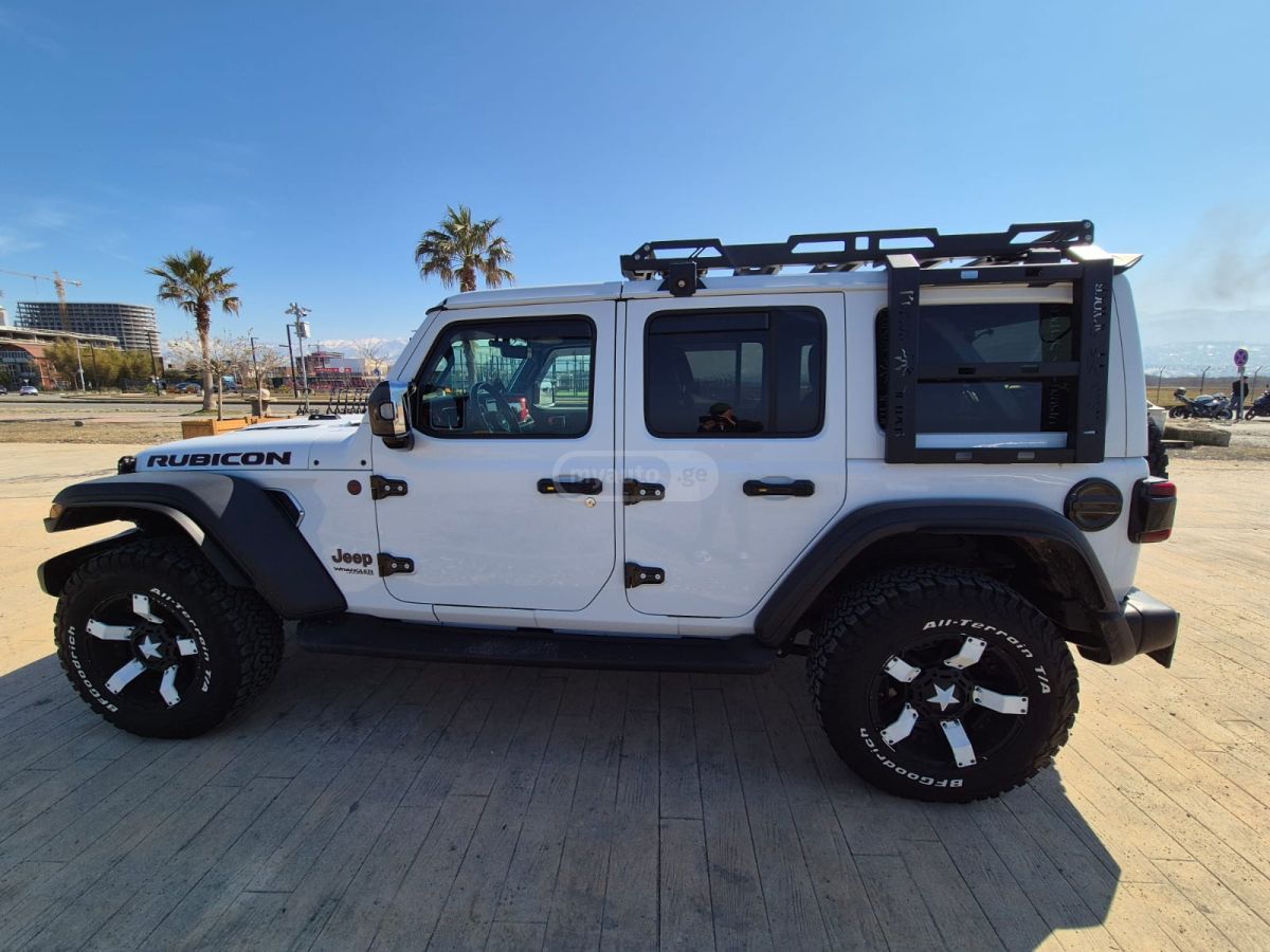 Jeep Wrangler - фото 1