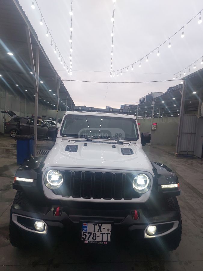 Jeep Wrangler - фото 6