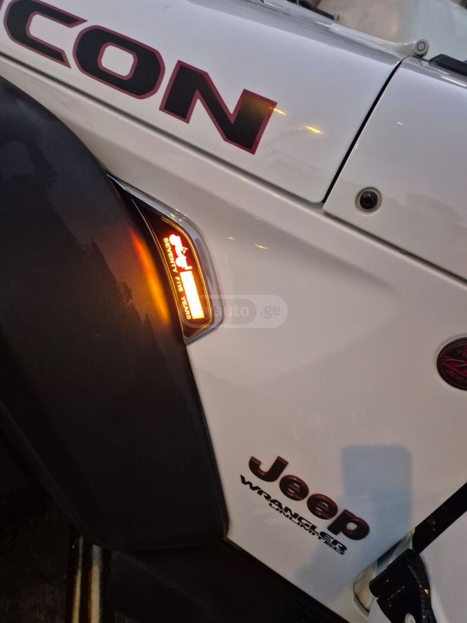 Jeep Wrangler - фото 8