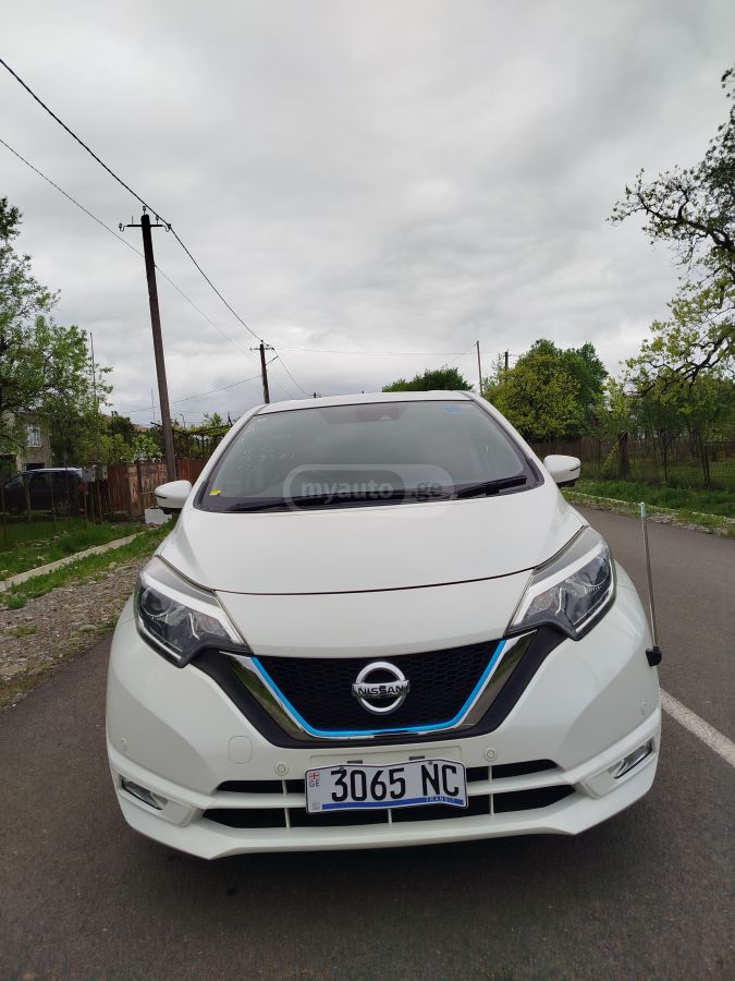 Nissan Note - фото 4