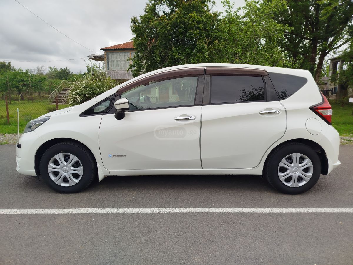 Nissan Note - фото 6