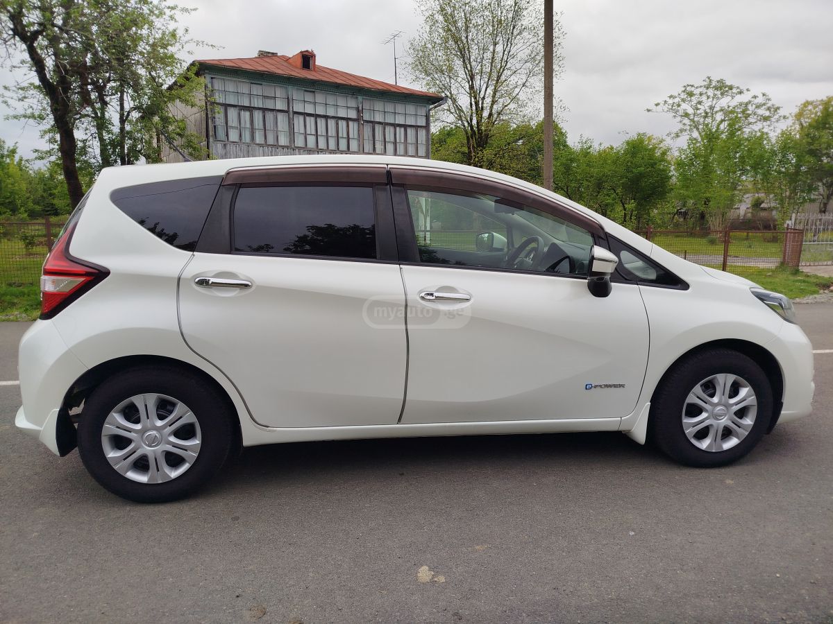 Nissan Note - фото 8