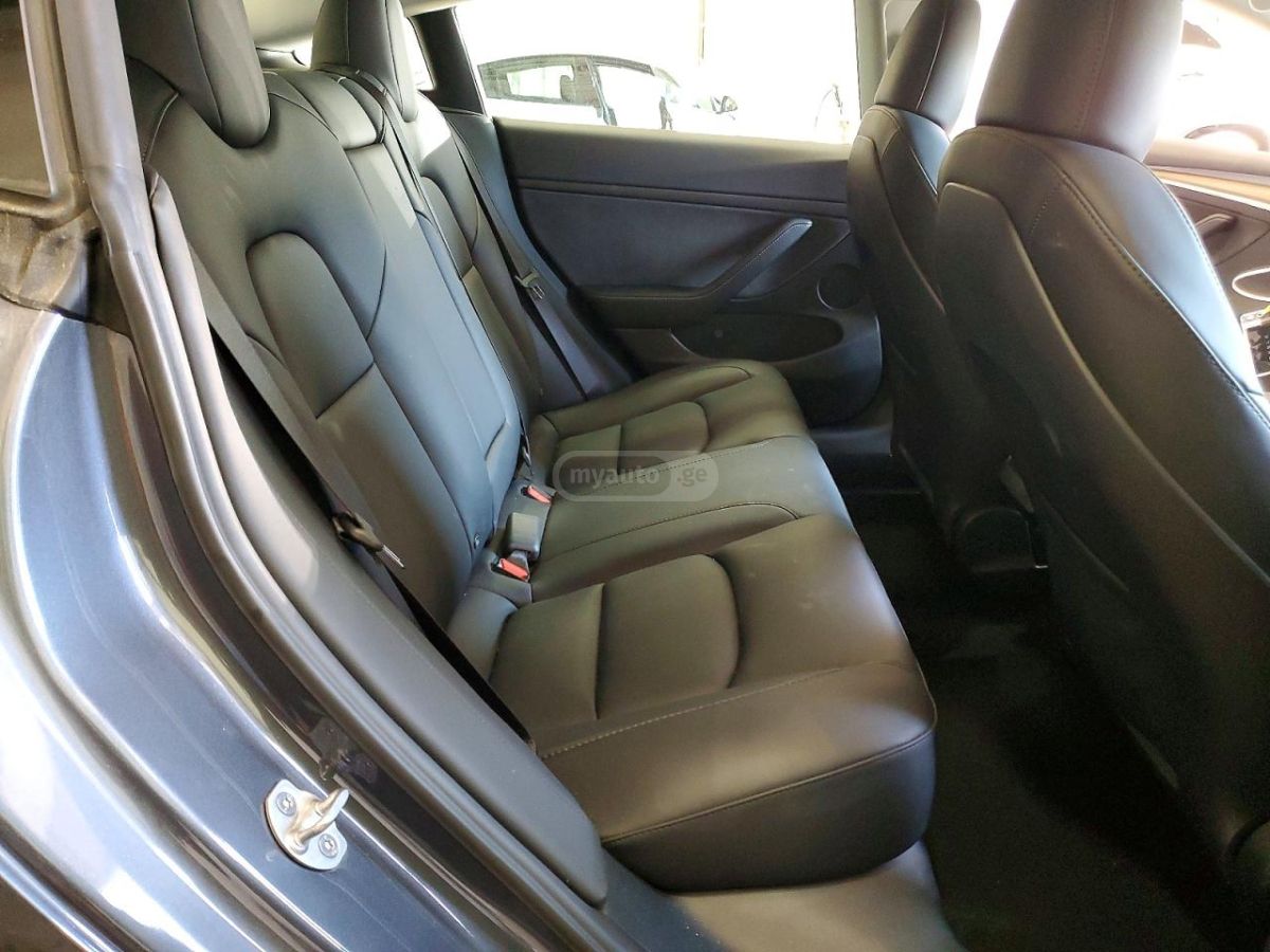 Tesla Dual motor Long range — миниатюра 10