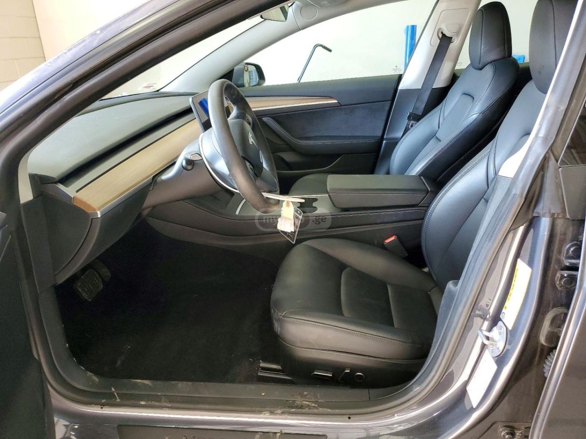 Tesla Dual motor Long range — миниатюра 7