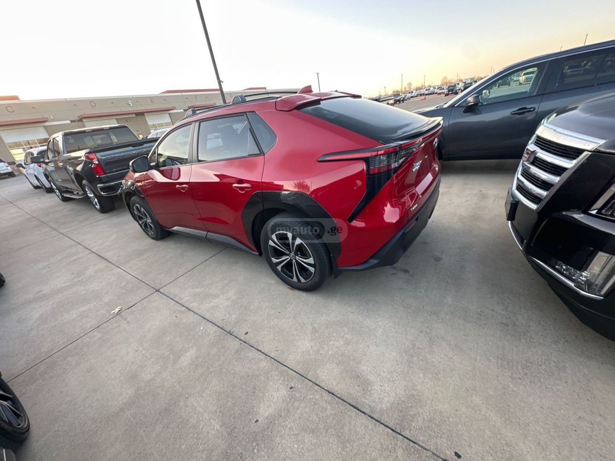 Toyota XLE FWD — миниатюра 2