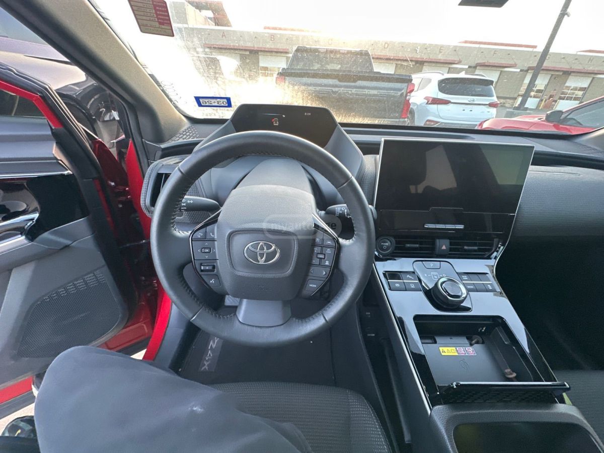 Toyota XLE FWD — миниатюра 6