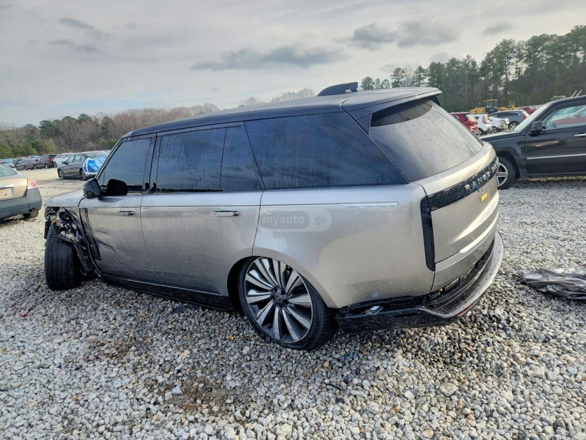 Land Rover First Edition 4dr 4x4 Automati — миниатюра 2