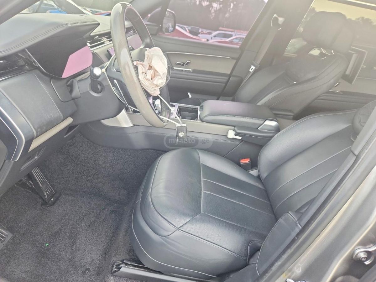 Land Rover First Edition 4dr 4x4 Automati — миниатюра 7