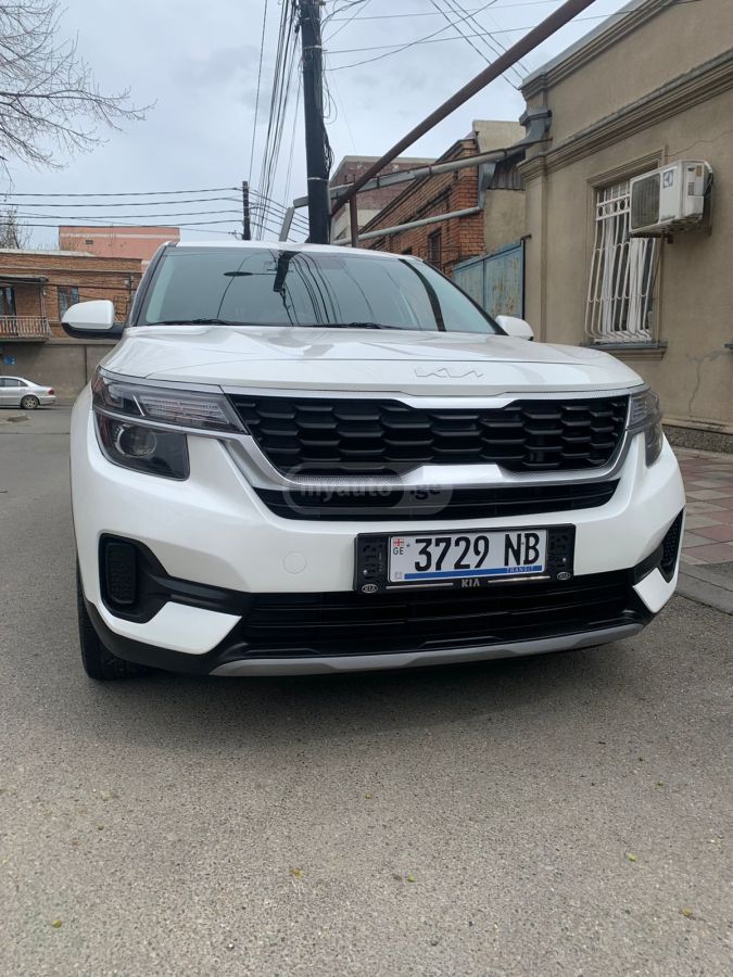 Kia Seltos - фото 1