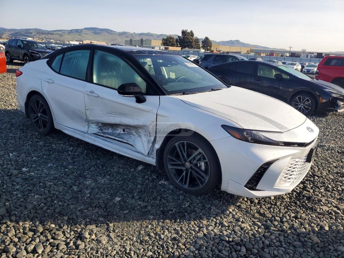 Toyota Camry 2026 — миниатюра 4