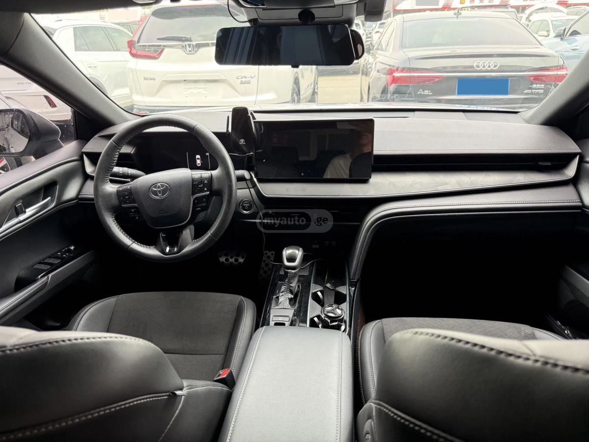 Toyota Camry - фото 6