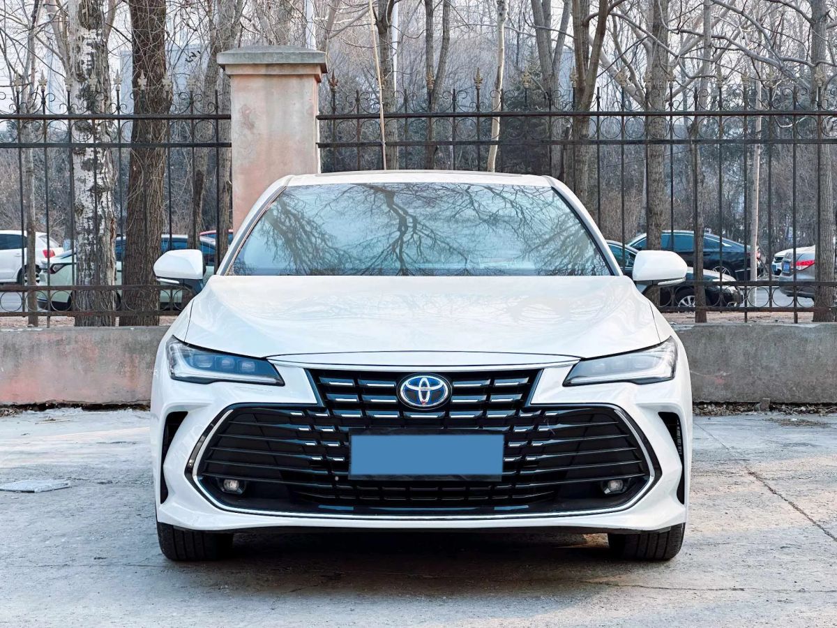Toyota Avalon - фото 2