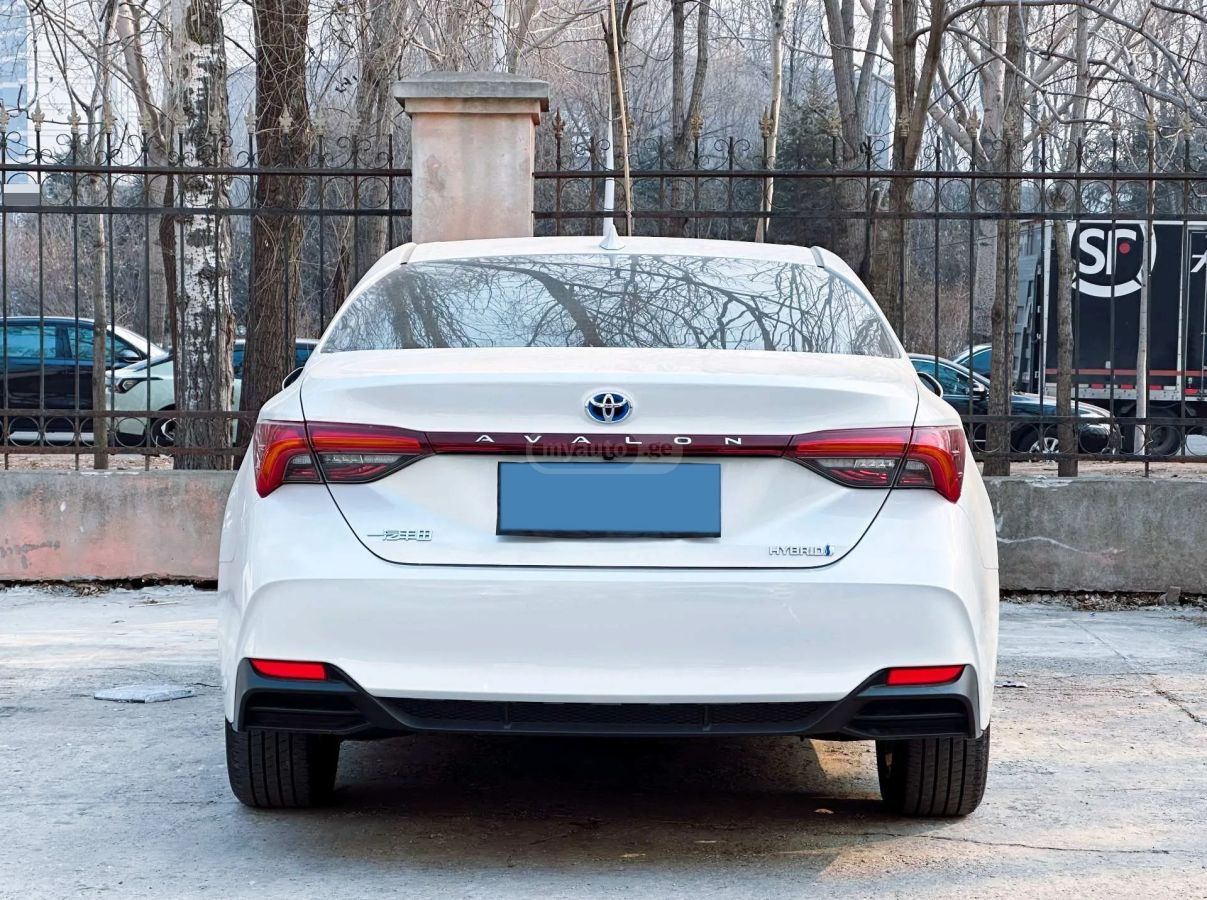 Toyota Avalon - фото 5