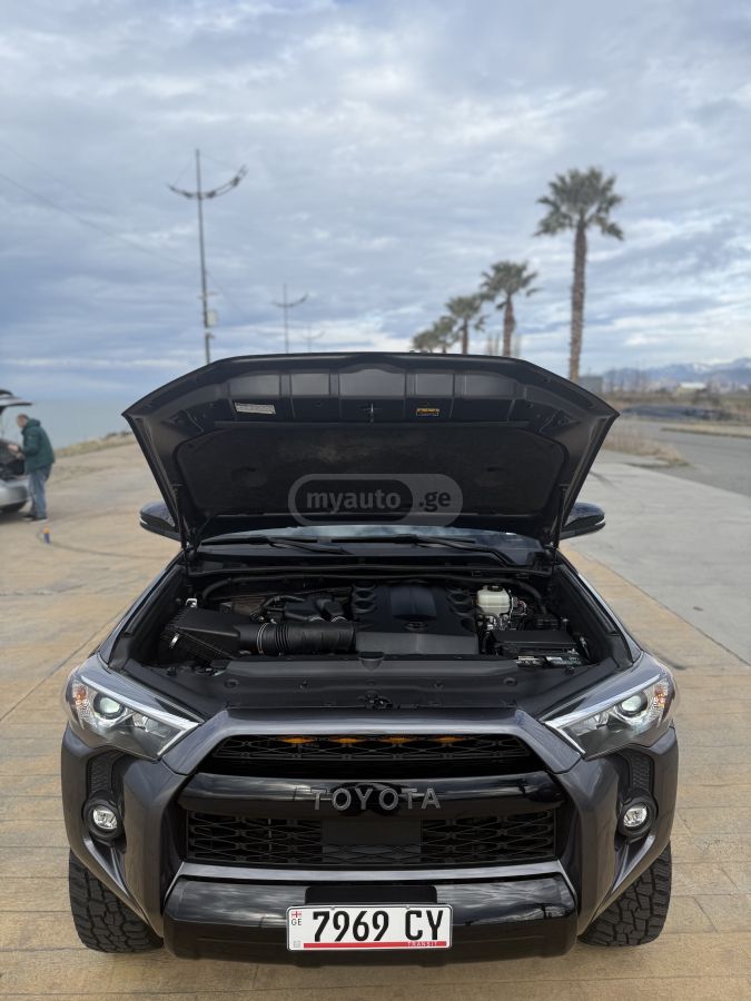 Toyota 4Runner - фото 13