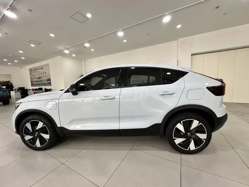 Volvo C40 2024 — миниатюра 4