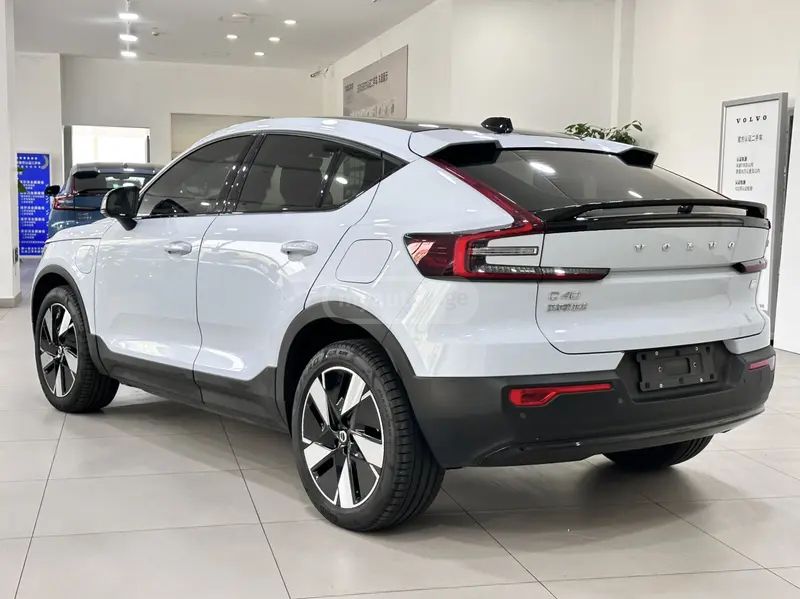 Volvo C40 2024 — миниатюра 5