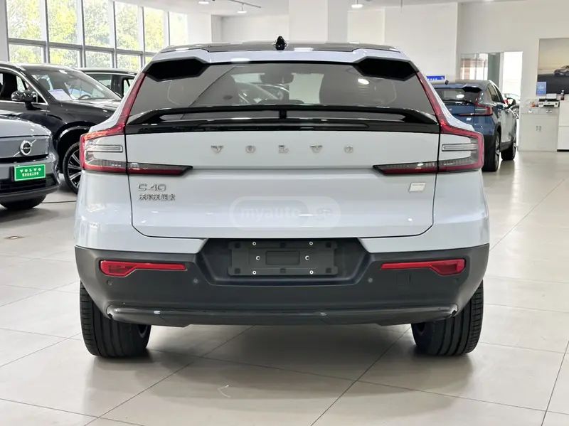 Volvo C40 2024 — миниатюра 6