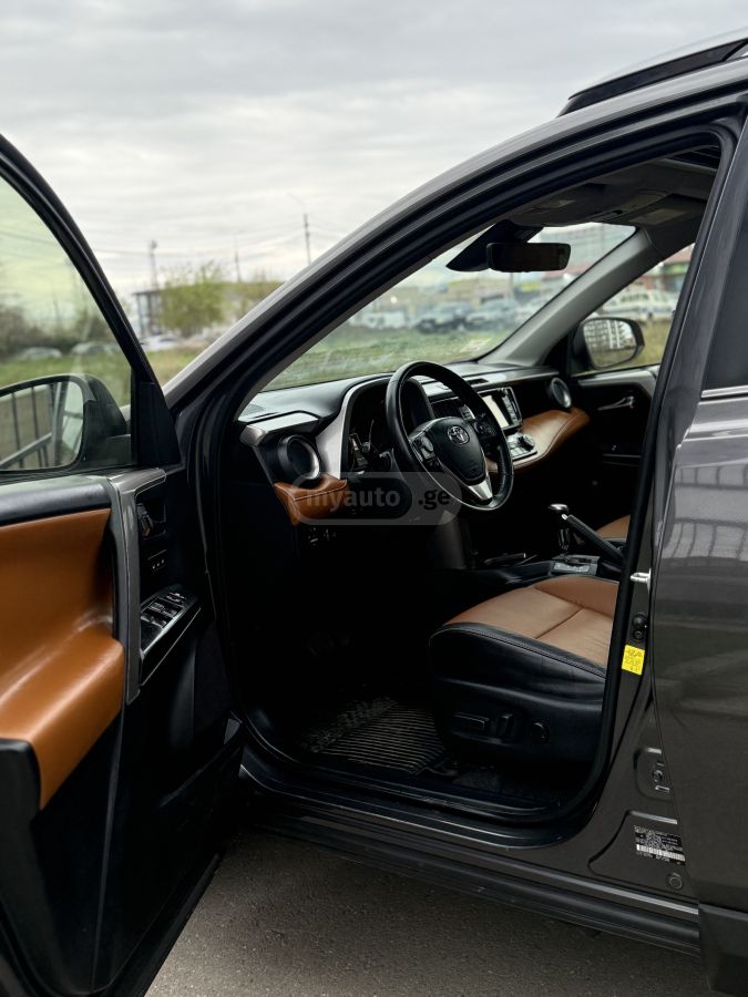 Toyota RAV 4 - фото 10